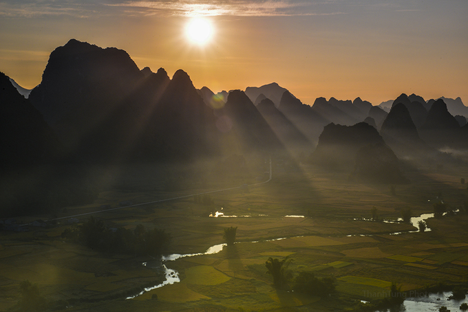 Sunset on Trung Khanh Valley